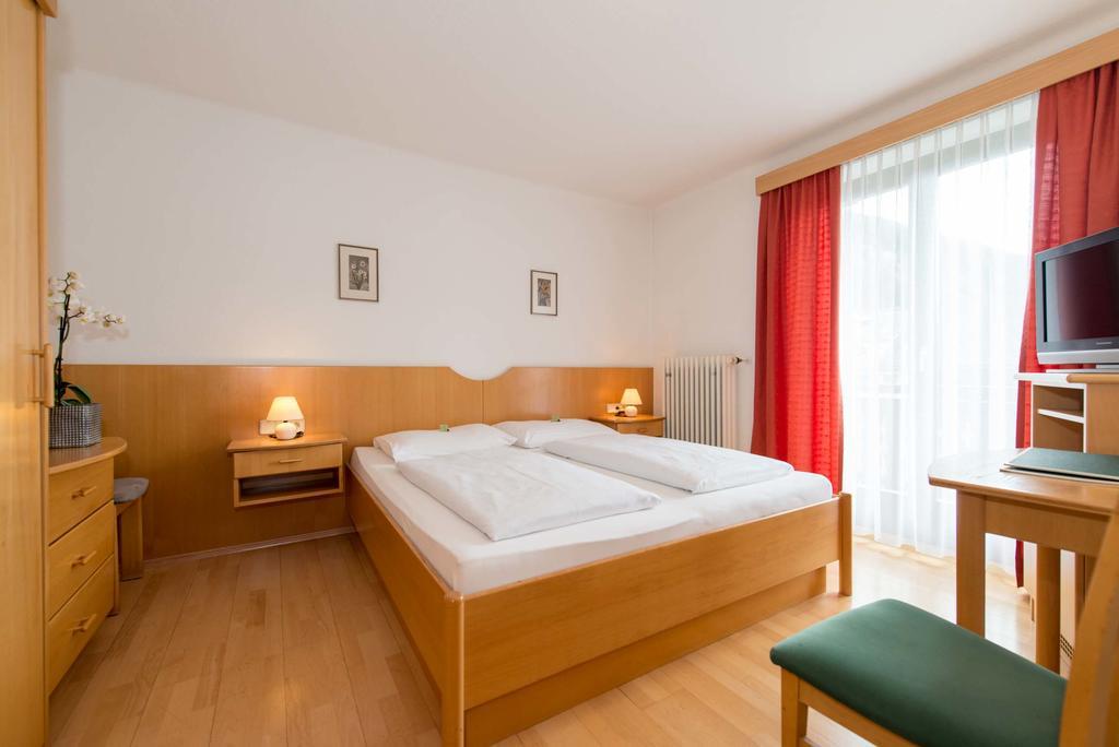 Hotel Lipeter & Bergheimat Weissensee Exterior foto